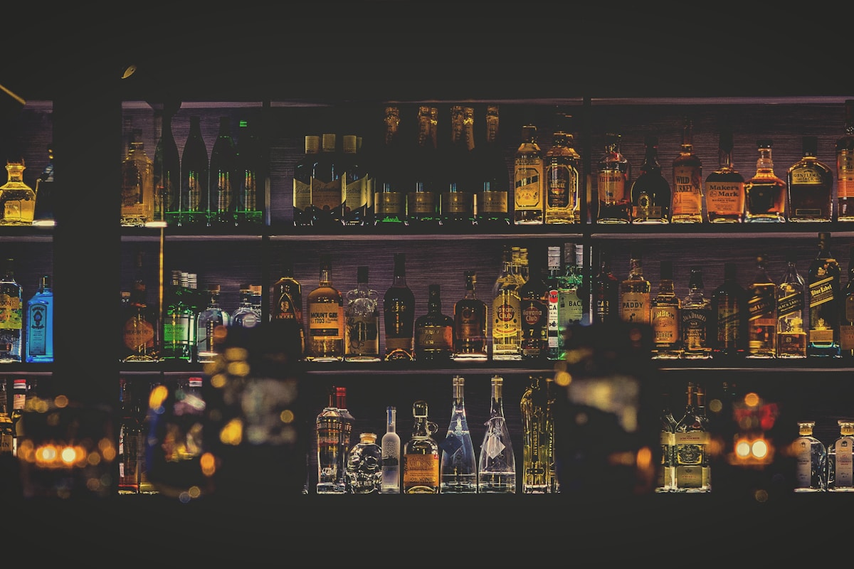 Dragon Tiger Live Casino Cambodia 2026: Rules, Bets, and Mobile Tips